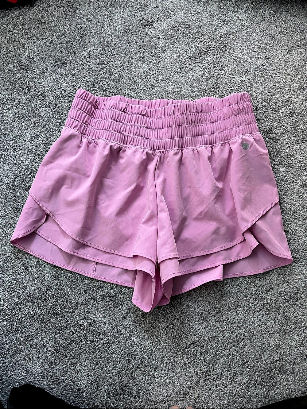 APANA Athletic Shorts in Pink Size Medium Like New